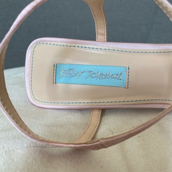 Pink flower strap heels - Picture 6 of 7